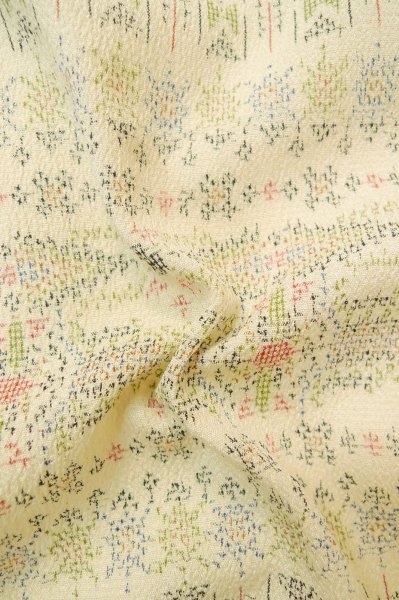 Photo11: P0818B Vintage Japanese kimono Ivory ORI woven for women / Silk. Geometrical pattern (Grade B) (11)