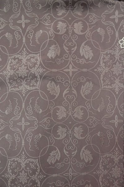 Photo3: P0818E Vintage Japanese kimono Grayish Wisteria IROMUJI plain colored for women / Silk., Base woven pattern: grapes. (Grade C) (3)