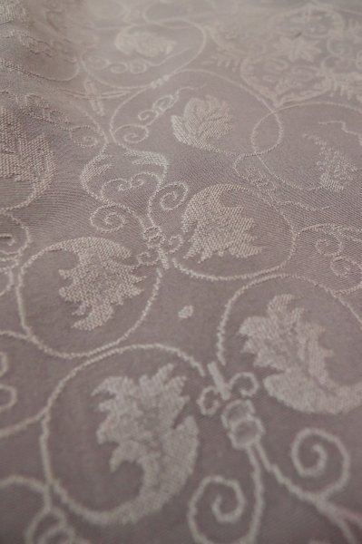 Photo11: P0818E Vintage Japanese kimono Grayish Wisteria IROMUJI plain colored for women / Silk., Base woven pattern: grapes. (Grade C) (11)