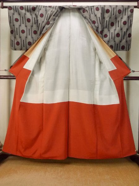 Photo2: P0818I Vintage Japanese kimono Gray TSUMUGI pongee for women / Silk. Chrysanthemum (Grade B) (2)