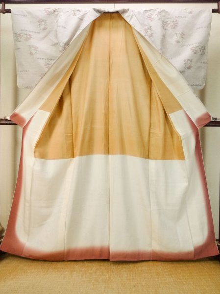 Photo2: P0818J Vintage Japanese kimono Purplish Off White TSUMUGI pongee for women / Silk. Flower (Grade B) (2)