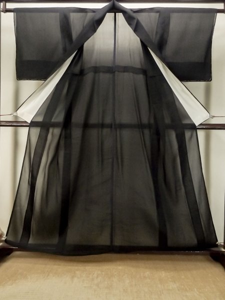 Photo2: P0818R Vintage Japanese kimono Black MONTSUKI crests for women / Silk. (Grade D) (2)