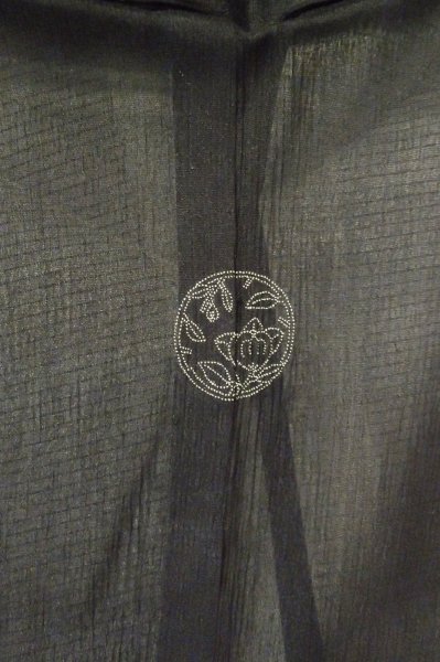 Photo3: P0818R Vintage Japanese kimono Black MONTSUKI crests for women / Silk. (Grade D) (3)