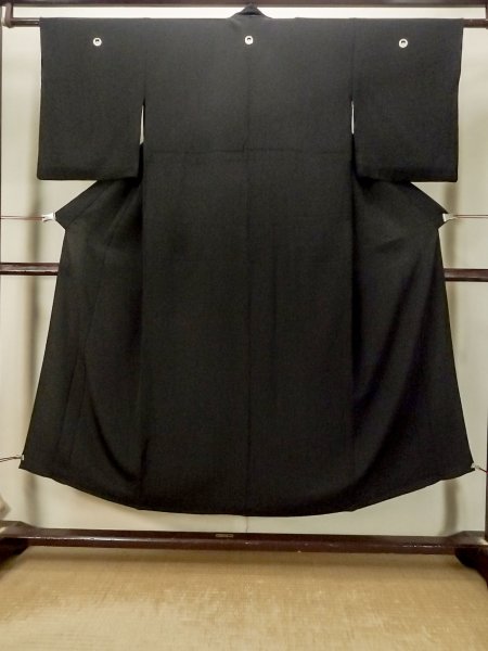 Photo1: P0818V Vintage Japanese kimono Black MONTSUKI crests for women / Silk. (Grade B) (1)