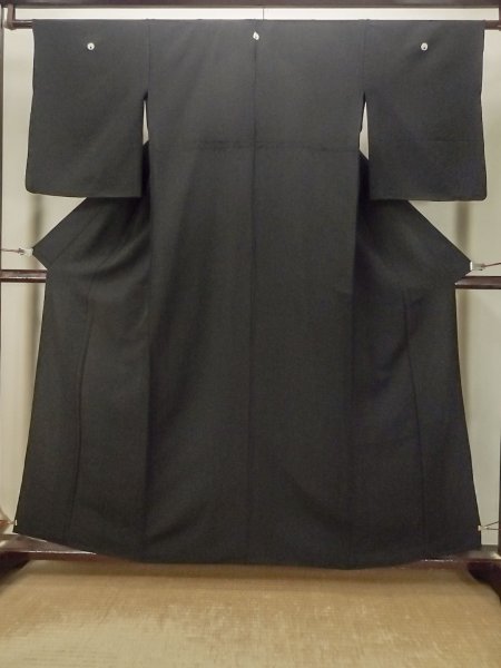 Photo1: Mint P0818X Vintage Japanese kimono Black MONTSUKI crests for women / Silk. (Grade A) (1)