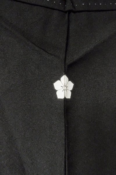 Photo3: Mint P0819D Vintage Japanese kimono Black MONTSUKI crests for women / Silk. (Grade A) (3)