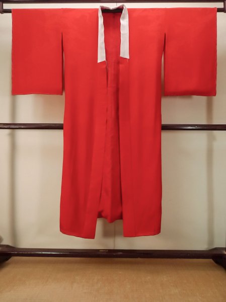 Photo1: P0901A Antique Japanese kimono Red JUBAN undergarment for women / Silk. (Grade C) (1)