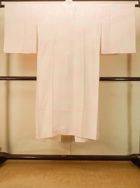 Photo2: P0901C Vintage Japanese kimono Light Pink JUBAN undergarment for women / Silk. Gradation (Grade B) (2)