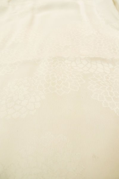Photo9: P0901D Vintage Japanese kimono White JUBAN undergarment for women / Silk. (Grade B) (9)