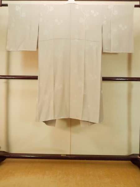 Photo2: Mint P0901F Vintage Japanese kimono Pale Grayish Brown JUBAN undergarment for women / Silk. (Grade A) (2)
