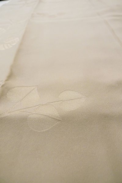 Photo8: Mint P0901F Vintage Japanese kimono Pale Grayish Brown JUBAN undergarment for women / Silk. (Grade A) (8)