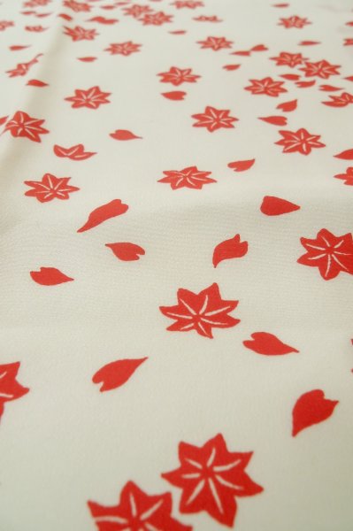 Photo7: Mint P0901M Vintage Japanese kimono White JUBAN undergarment for women / Silk. MOMIJI maple leaf (Grade A) (7)