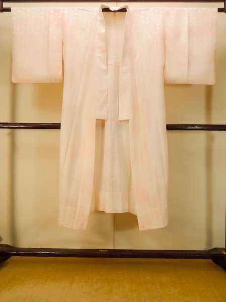 Photo1: P0901P Vintage Japanese kimono Pale Pink JUBAN undergarment for women / Silk., More damages (Grade C) (1)