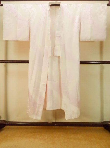 Photo1: P0901S Vintage Japanese kimono Pale Light Purple JUBAN undergarment for women / Silk. (Grade C) (1)