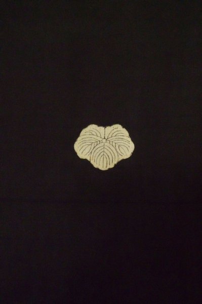 Photo3: P0902A Vintage Japanese kimono Black MONTSUKI crests for women / Silk., There are stains. (Grade D) (3)