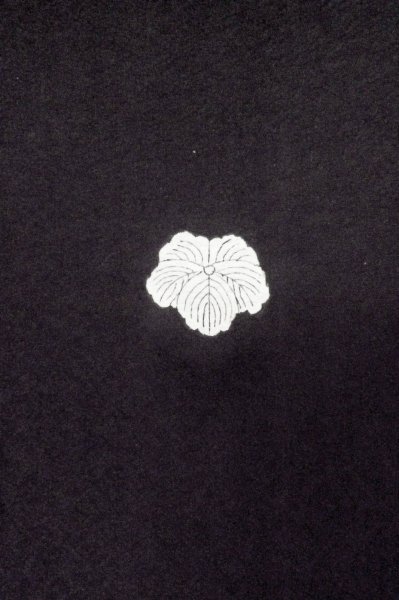 Photo3: Mint P0902B Vintage Japanese kimono Black MONTSUKI crests for women / Silk. (Grade A) (3)