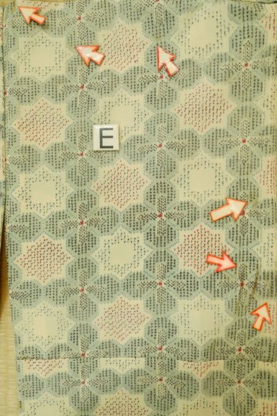 Photo18: P0916C Vintage Japanese kimono Grayish Light Blue HITOE unlined for women / Wool. Abstract pattern (Grade C) (18)