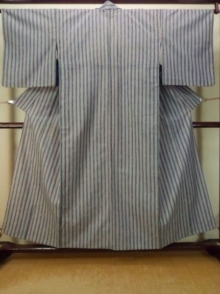 Photo1: P0916K Vintage Japanese kimono Pale Grayish Pink HITOE unlined for women / Wool. Stripes, There are stains and impression of use. (Grade D) (1)
