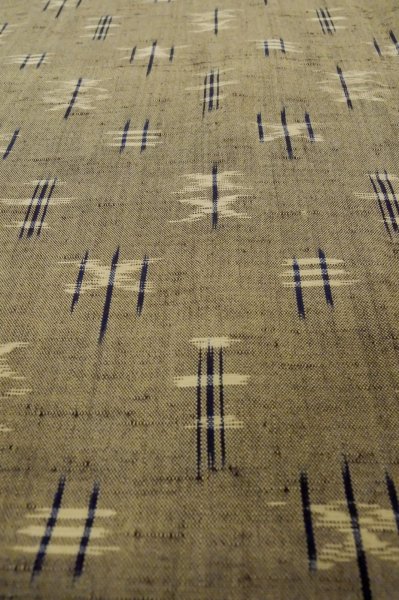 Photo8: P0916M Vintage Japanese kimono Grayish Brownish Beige HITOE unlined for women / Wool. Parallel Cross (Grade C) (8)