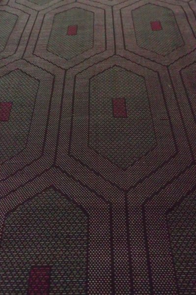 Photo8: P0916R Vintage Japanese kimono Dark Gray HITOE unlined for women / Wool. Tortoise-shell pattern(Hexagonal pattern) (Grade C) (8)