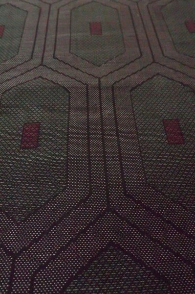 Photo9: P0916R Vintage Japanese kimono Dark Gray HITOE unlined for women / Wool. Tortoise-shell pattern(Hexagonal pattern) (Grade C) (9)