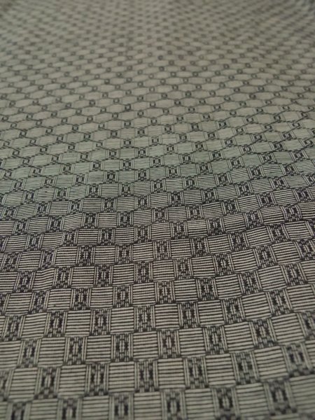Photo9: P0917A Vintage Japanese kimono Gray HITOE unlined for women / Wool. Geometrical pattern (Grade C) (9)