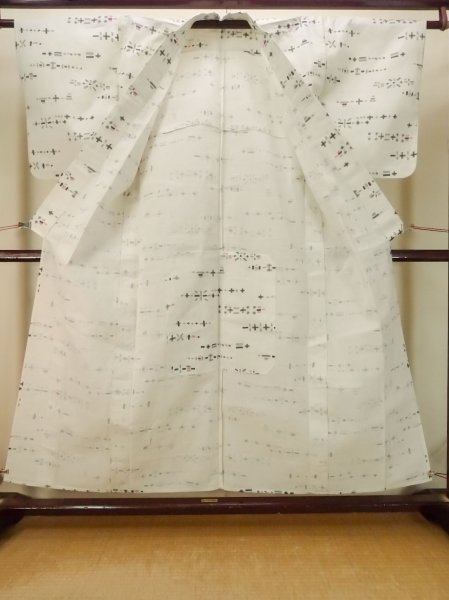 Photo2: P0917B Vintage Japanese kimono White YUKATA summer(made in Japan) for women / Linen. Geometrical pattern (Grade B) (2)